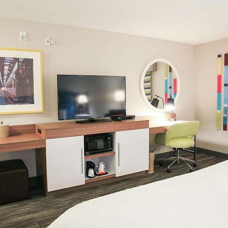 Hampton Inn & Suites Mount Laurel/Moorestown מראה חיצוני תמונה
