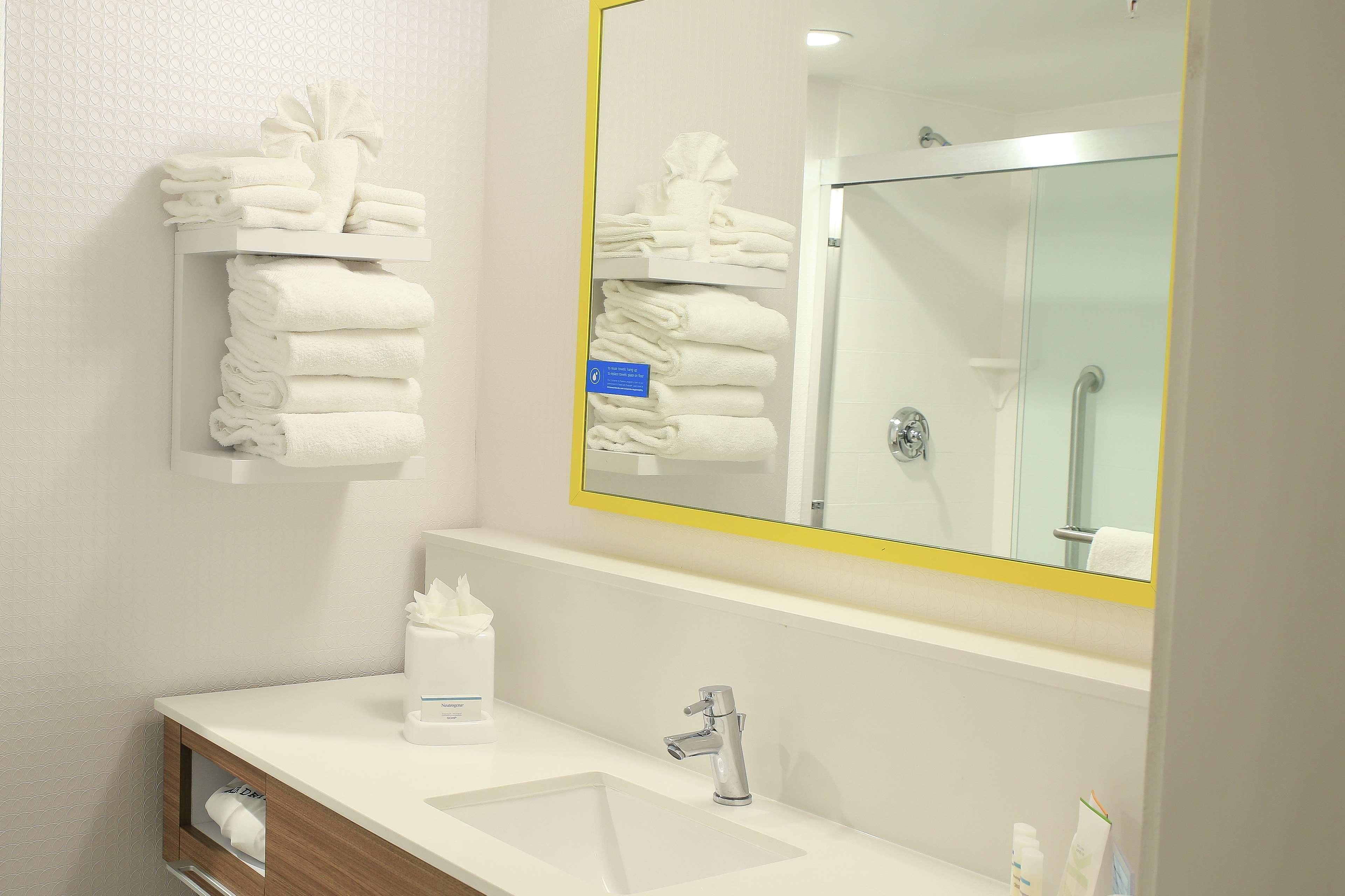 Hampton Inn & Suites Mount Laurel/Moorestown מראה חיצוני תמונה