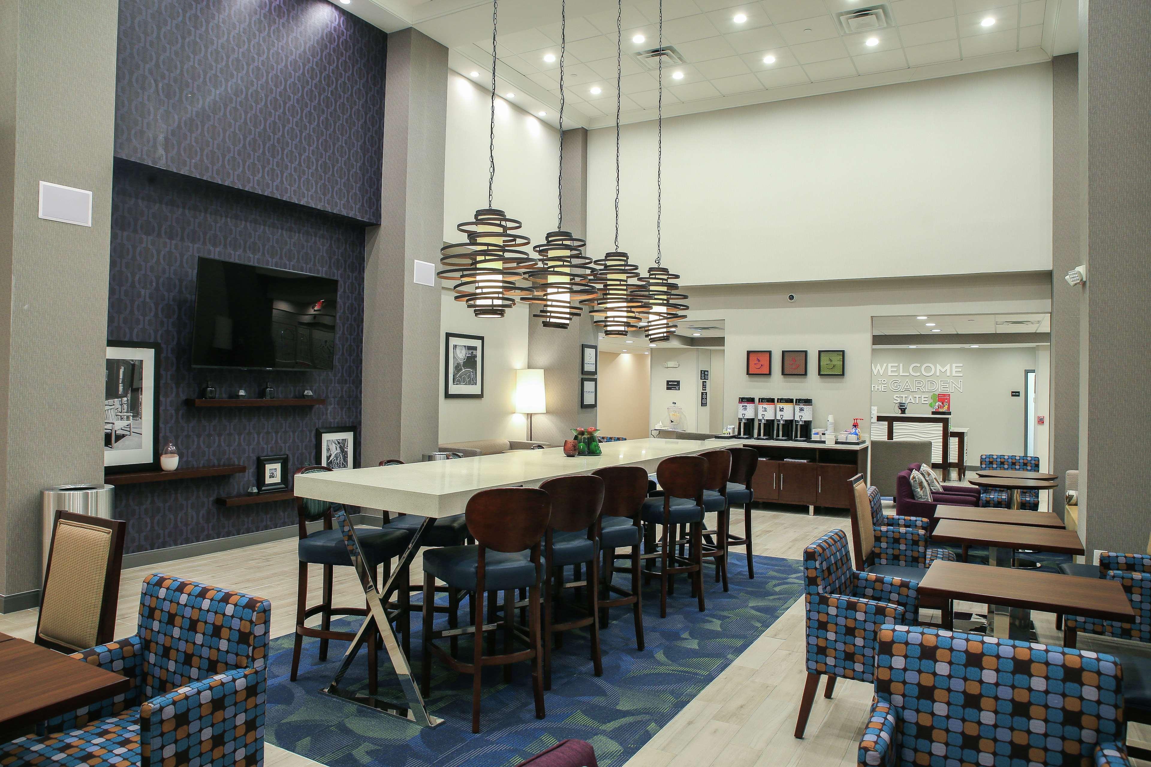 Hampton Inn & Suites Mount Laurel/Moorestown מראה חיצוני תמונה